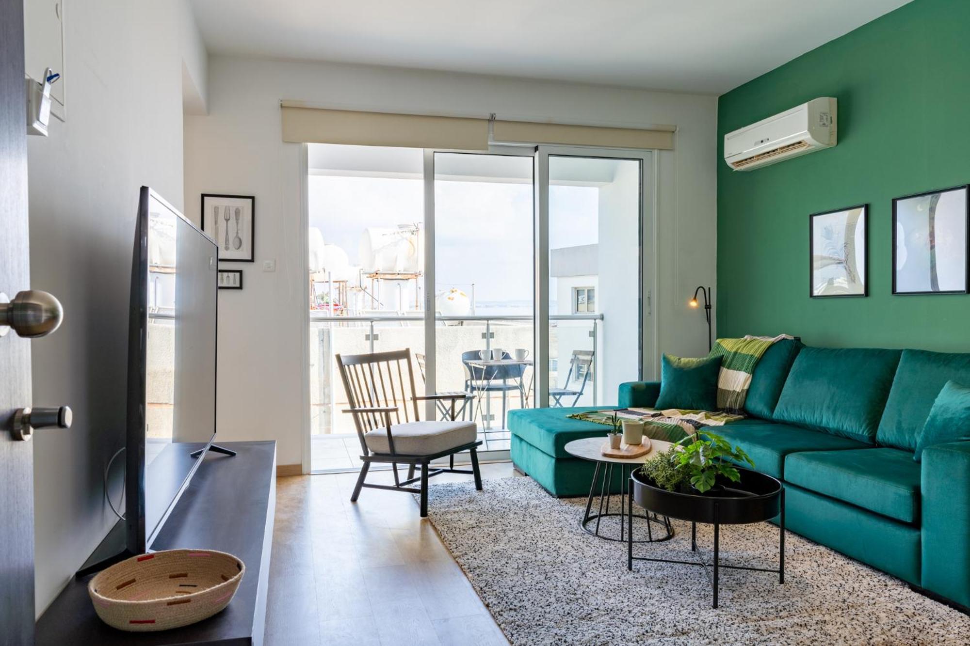 Harbor Apartments in Larnaca