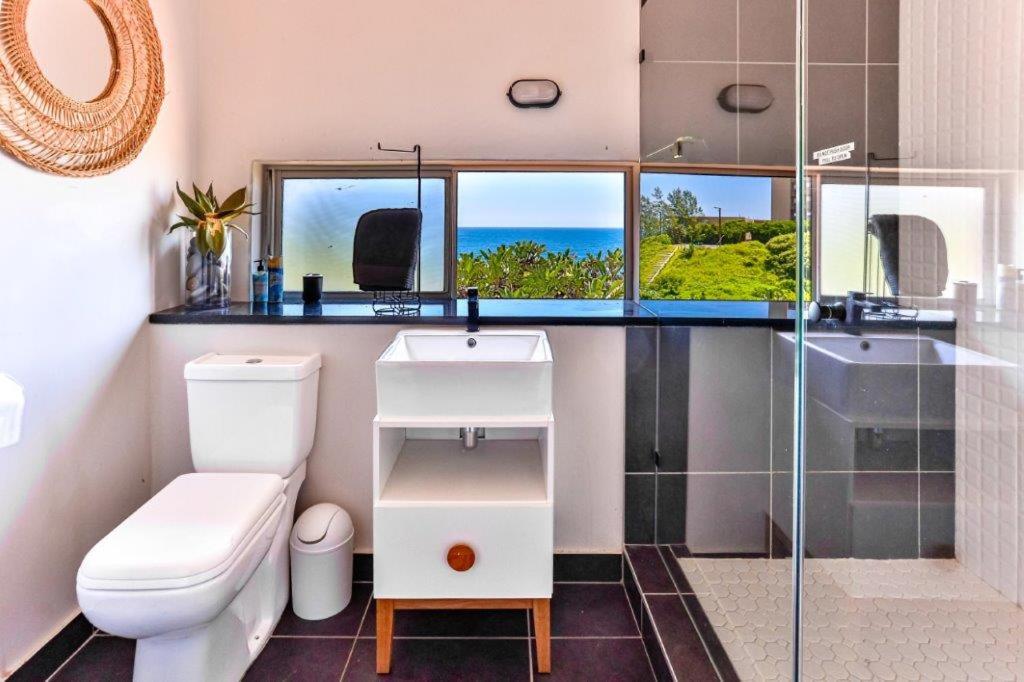 19 THE VILLAGE, SHEFFIELD BEACH view 3