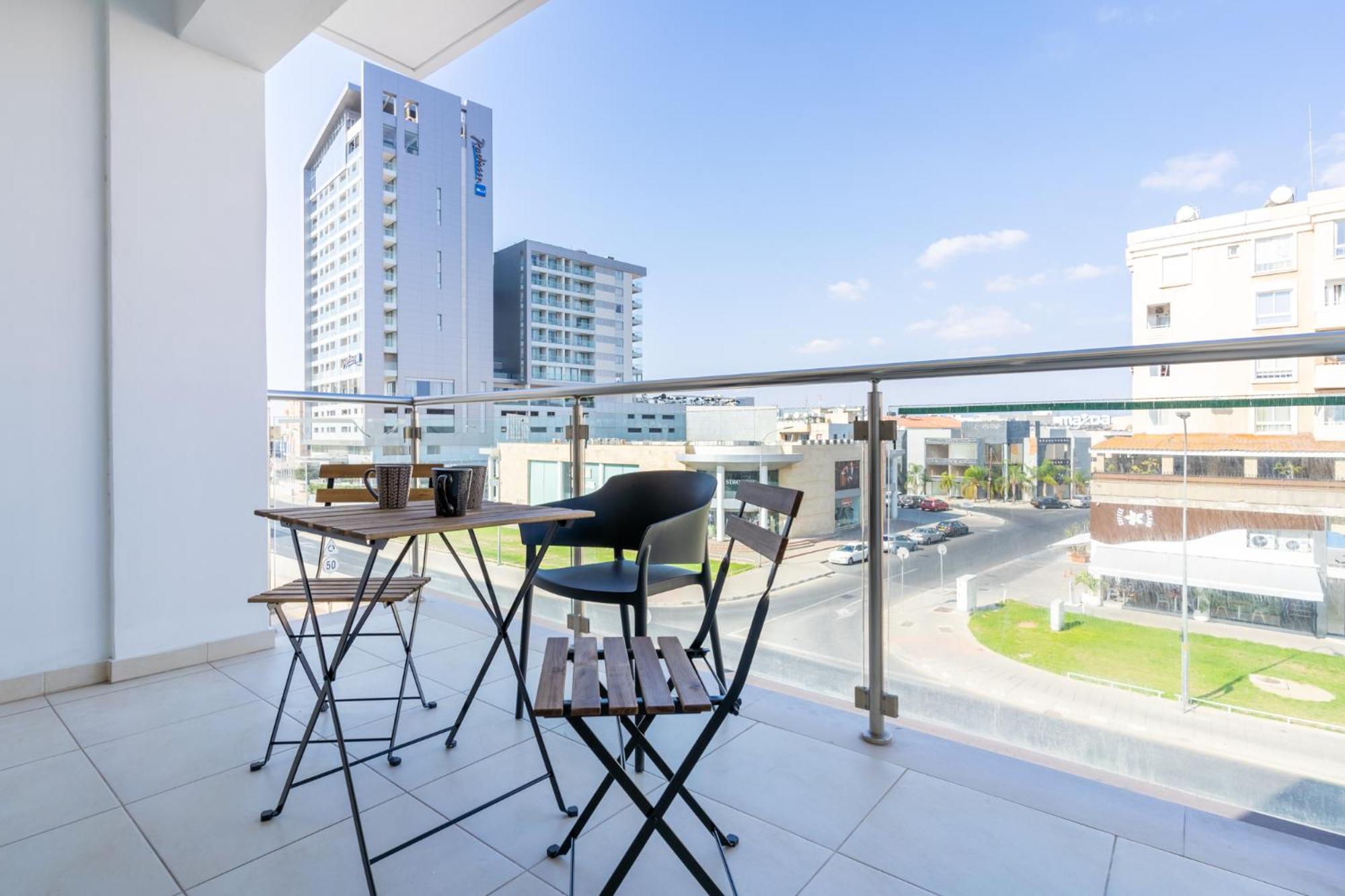 Harbor Apartments in Larnaca