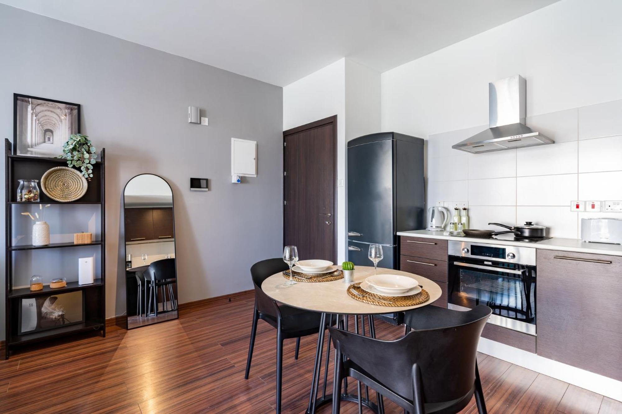 Harbor Apartments in Larnaca