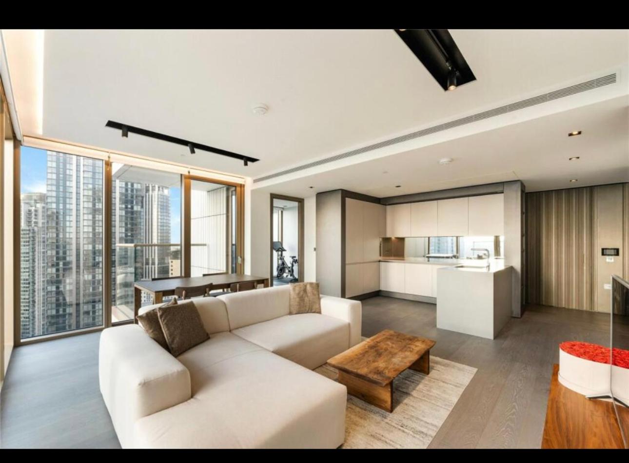 Trendy, modern 2 bed apartment!