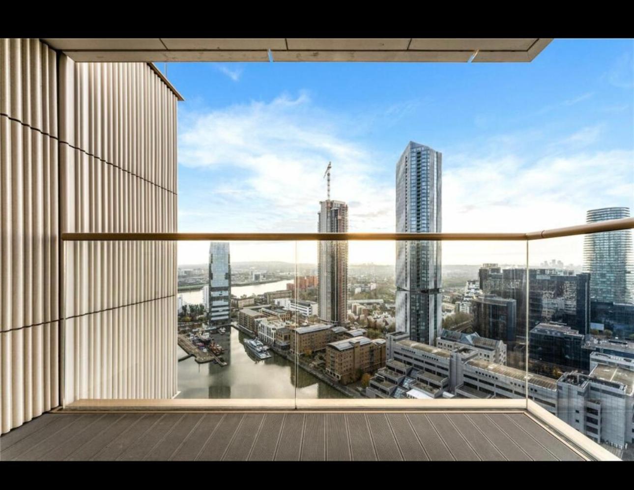 Trendy, modern 2 bed apartment!