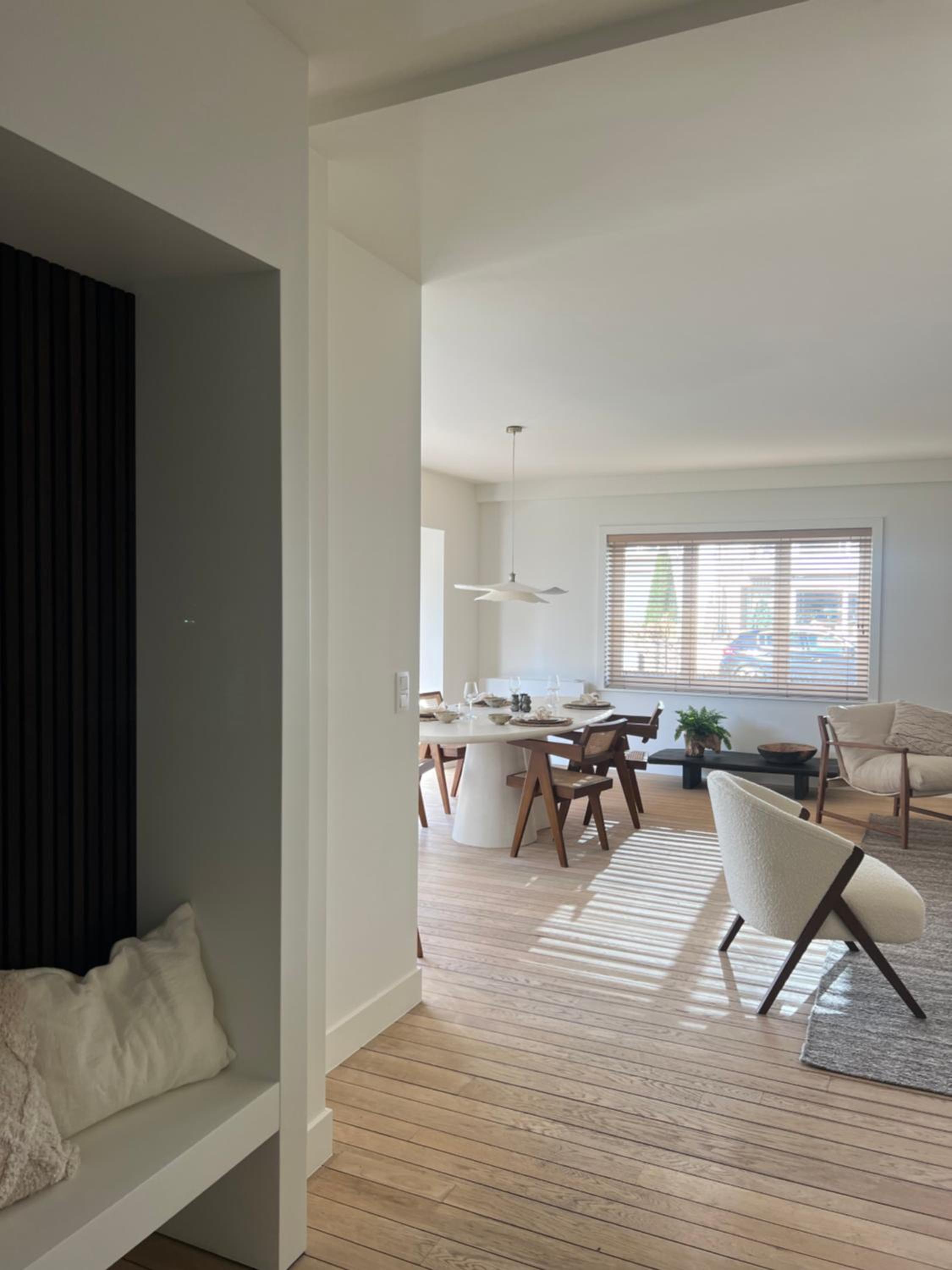 Gelijkvloers appartement met prive parking