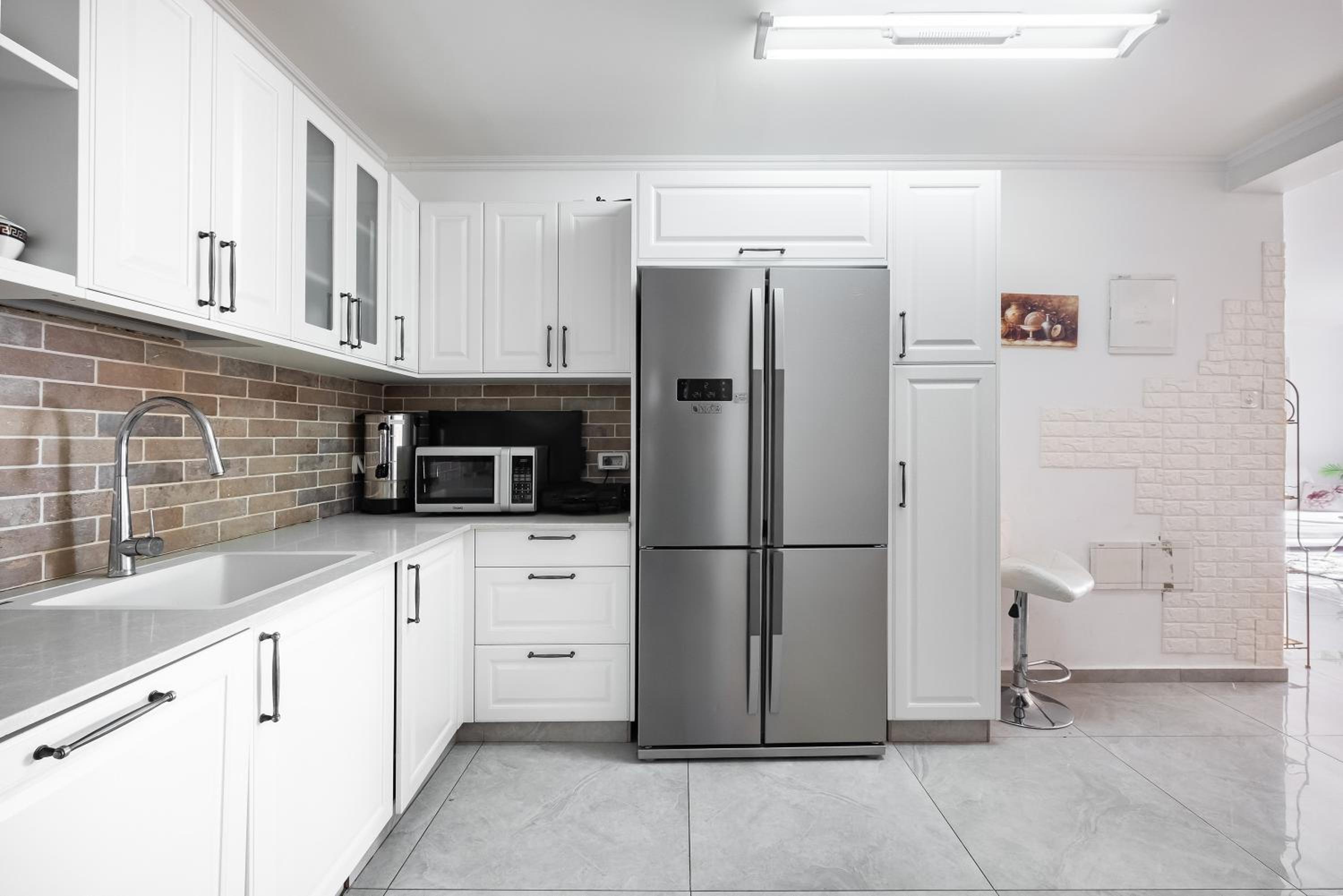 SpaciousApt-TopView-freeParking-PerfectForFamilies