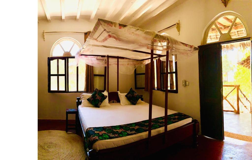 Kiwengwa Vacations - Lazy Beach House - Property Image 22