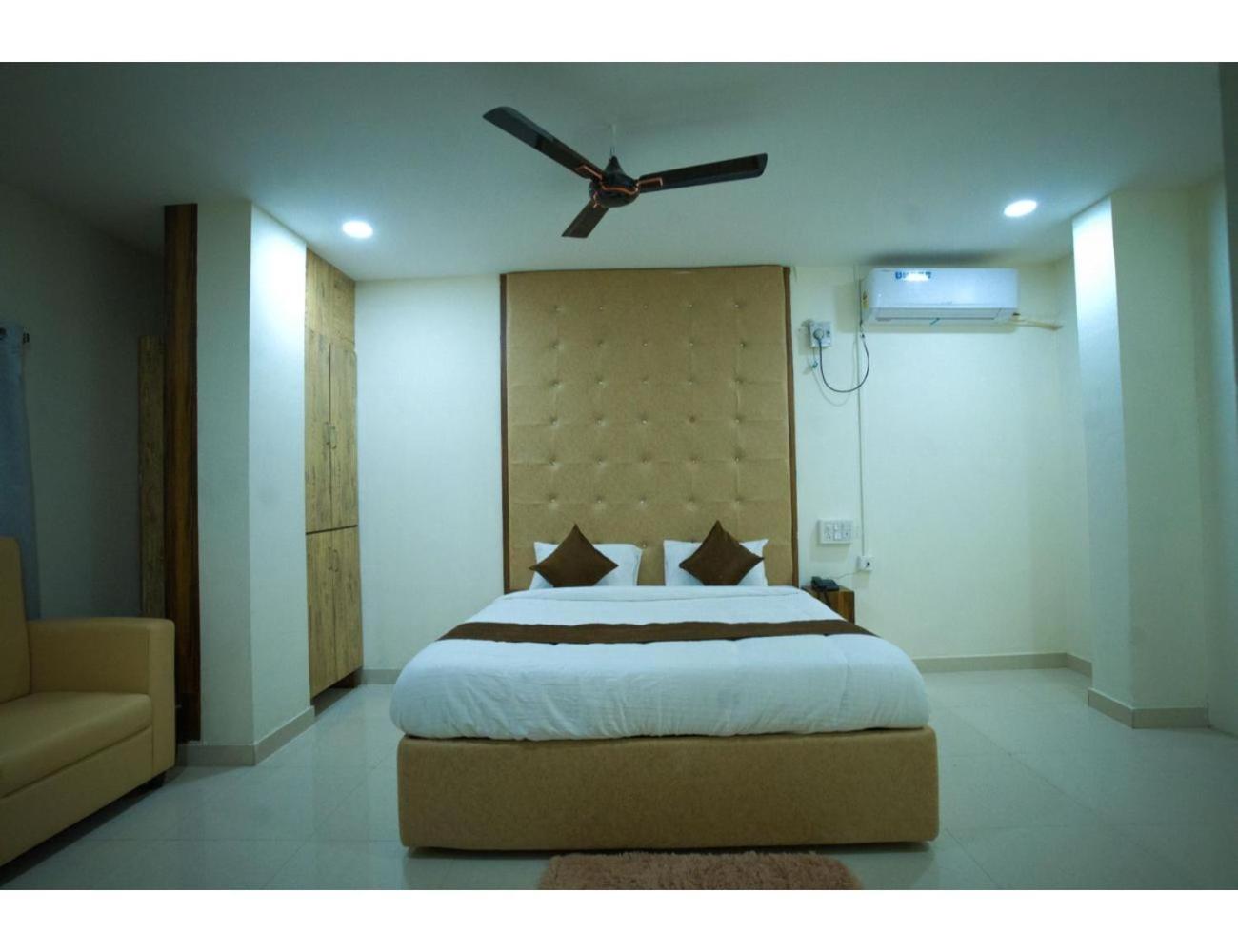 Hotel Mango Tree, Warangal