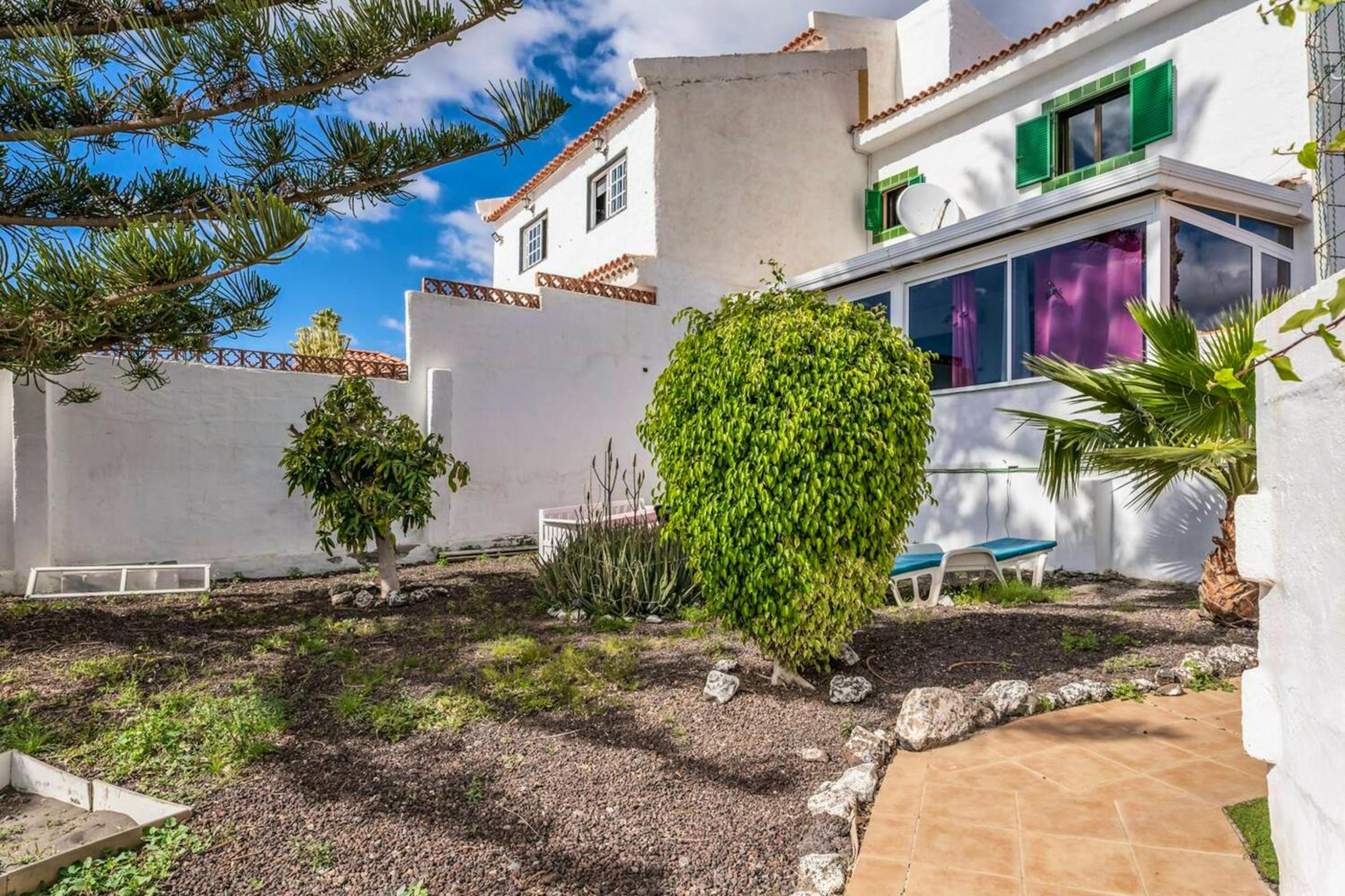 Welcoming house near Oroteanda Baja with shared pool