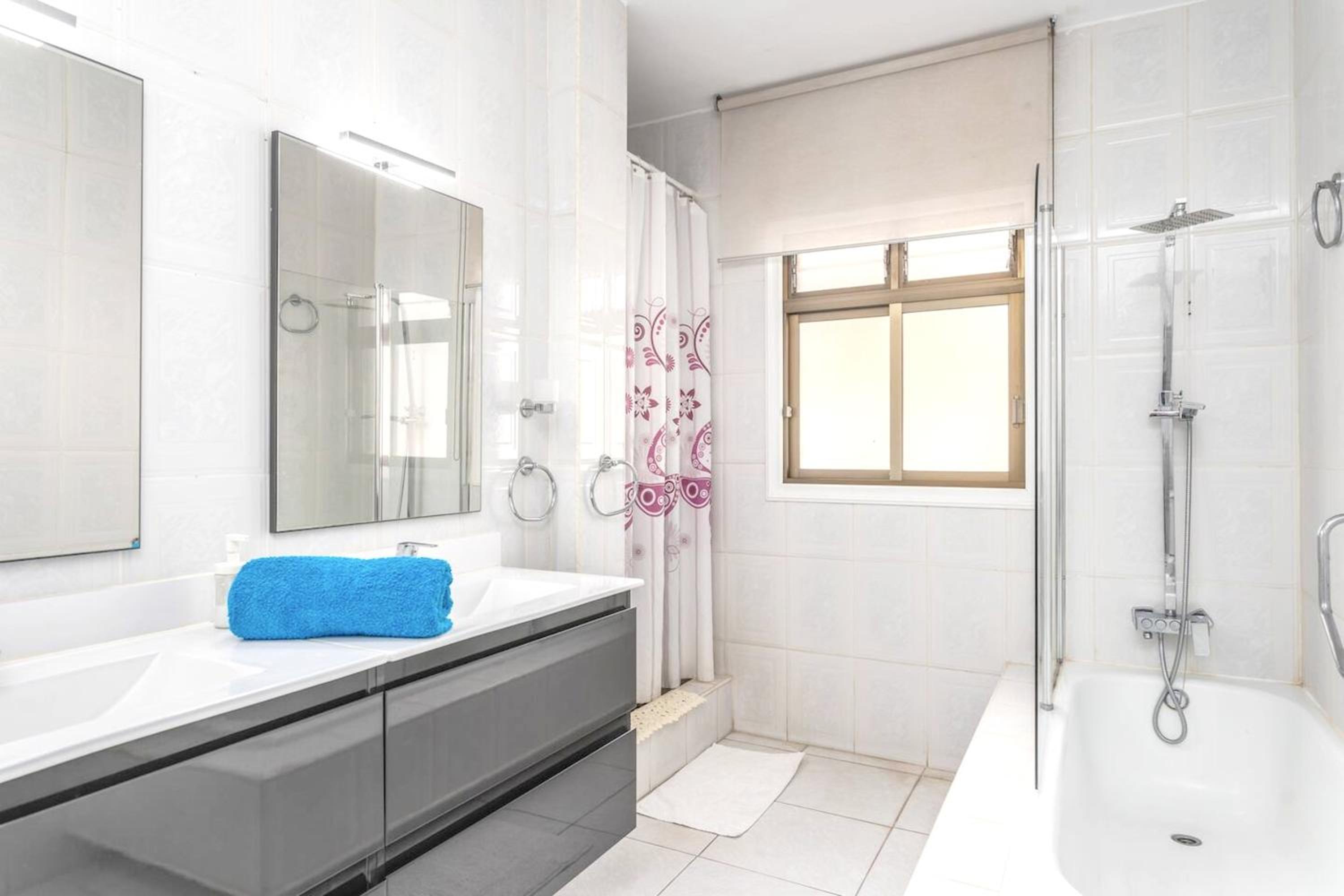 Welcoming house near Oroteanda Baja with shared pool
