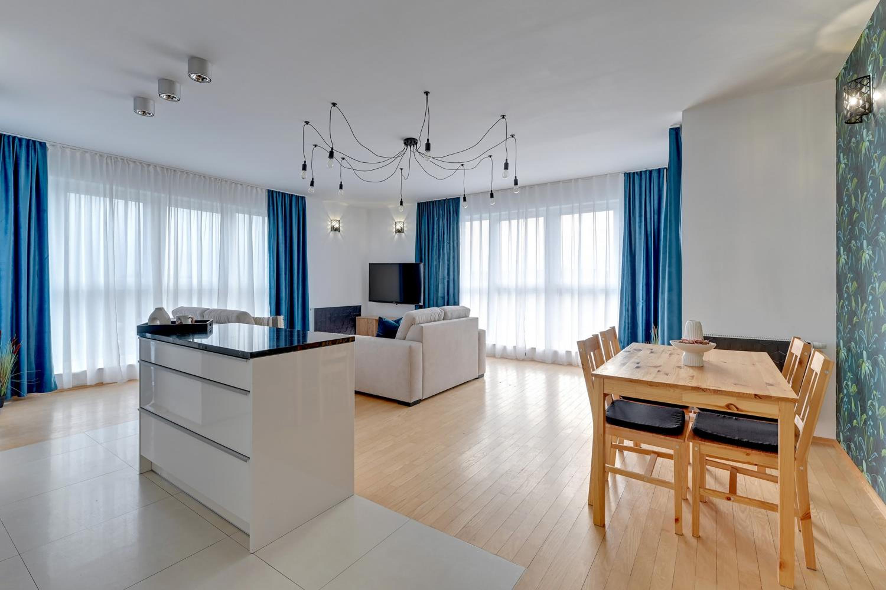 Nad Stawem by Downtown Apartments