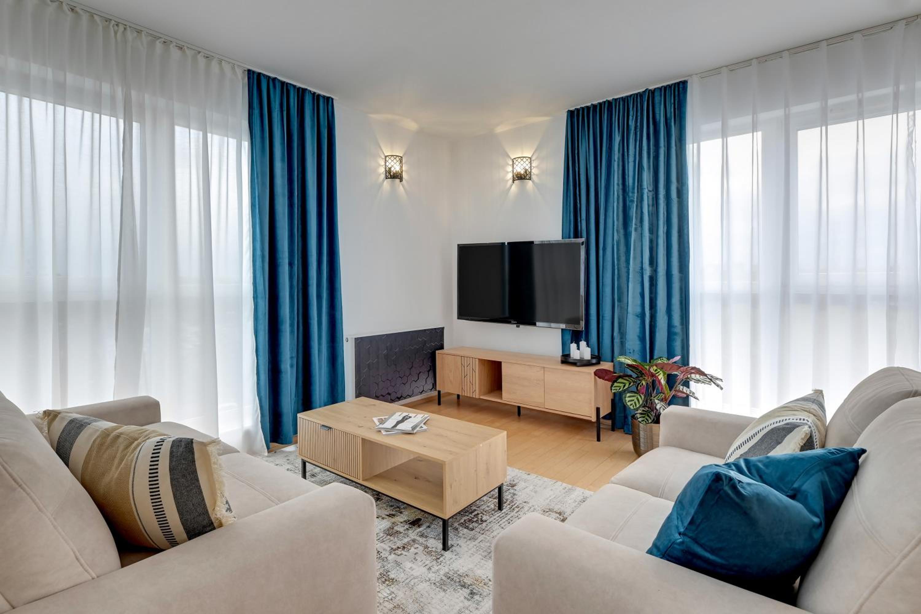 Nad Stawem by Downtown Apartments