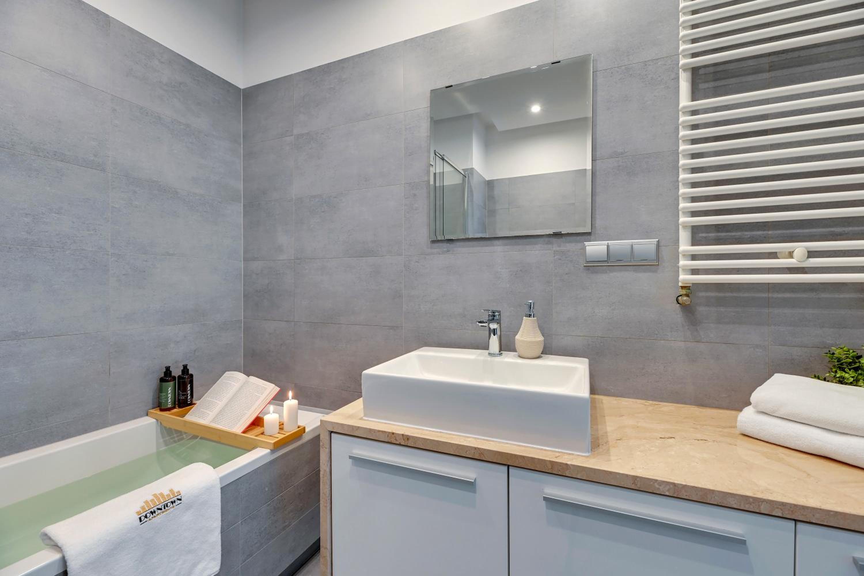 Nad Stawem by Downtown Apartments