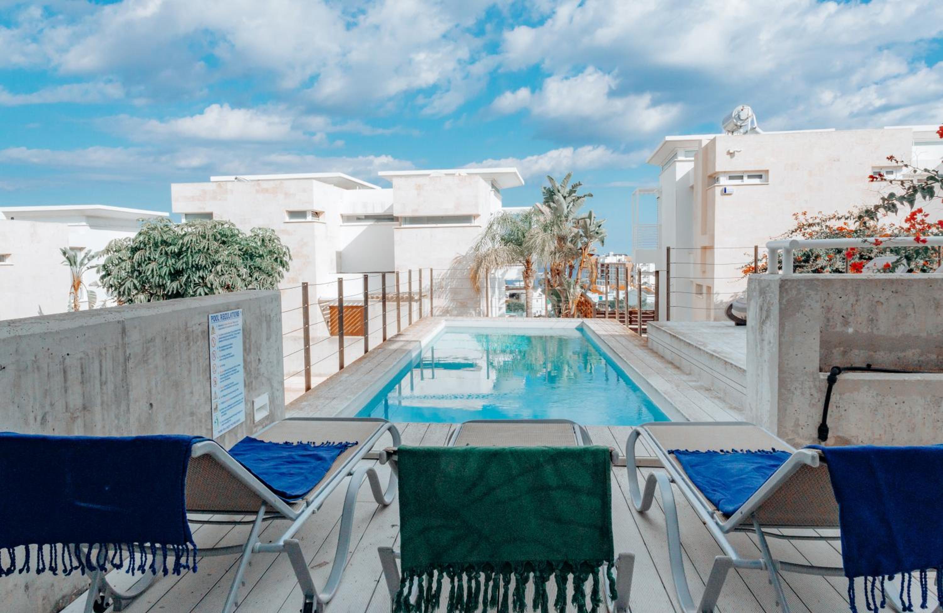 Wealthystays Niceday Hill Villa