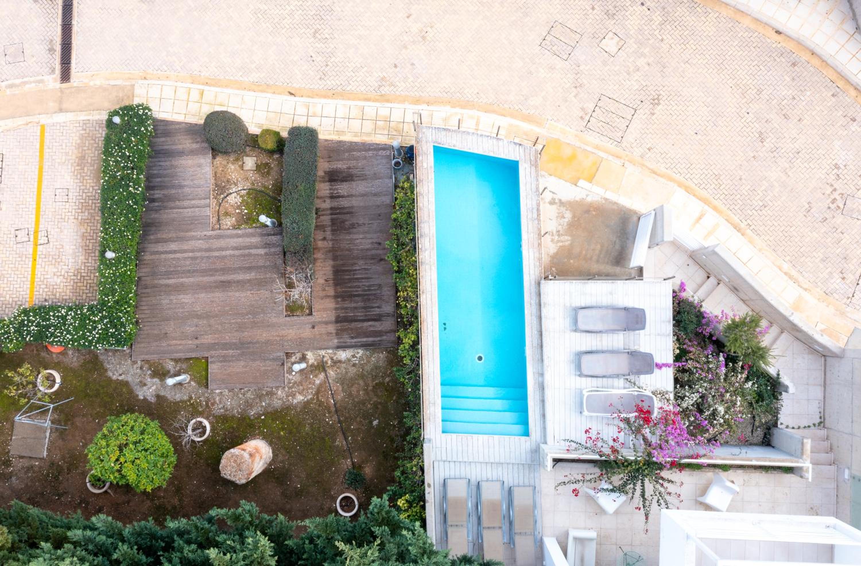 Wealthystays Niceday Hill Villa