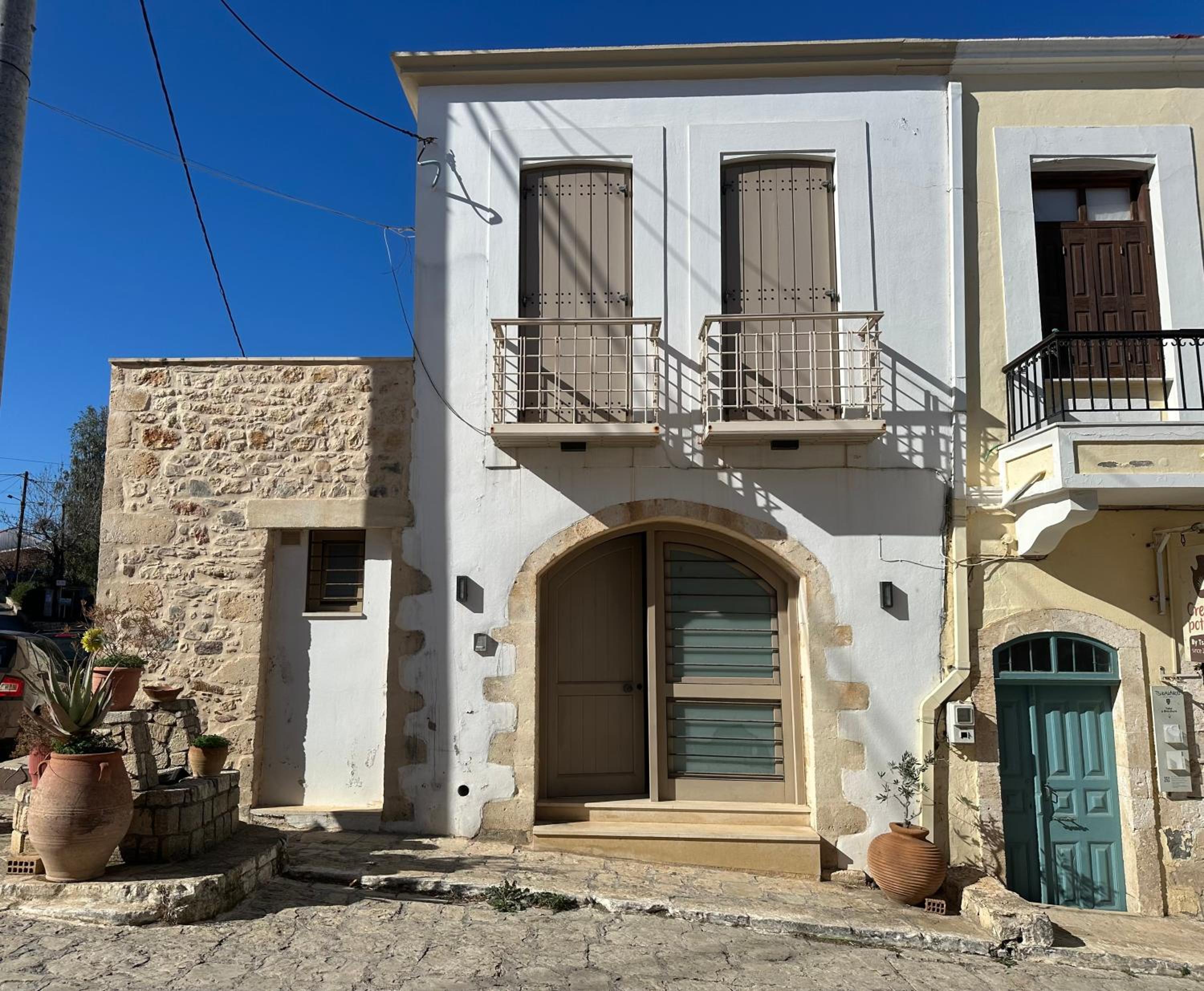 Dictamo Holiday Home