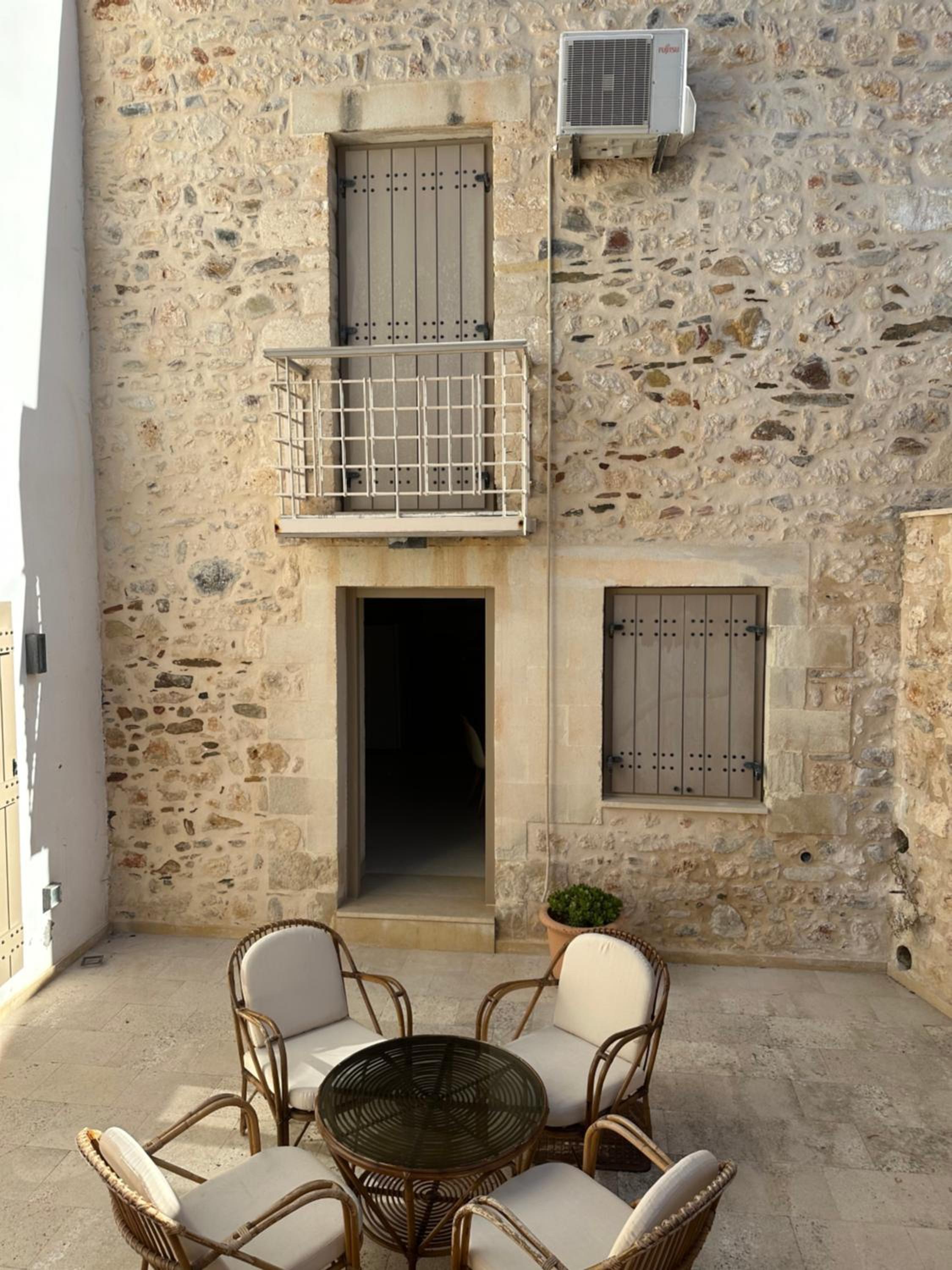 Dictamo Holiday Home