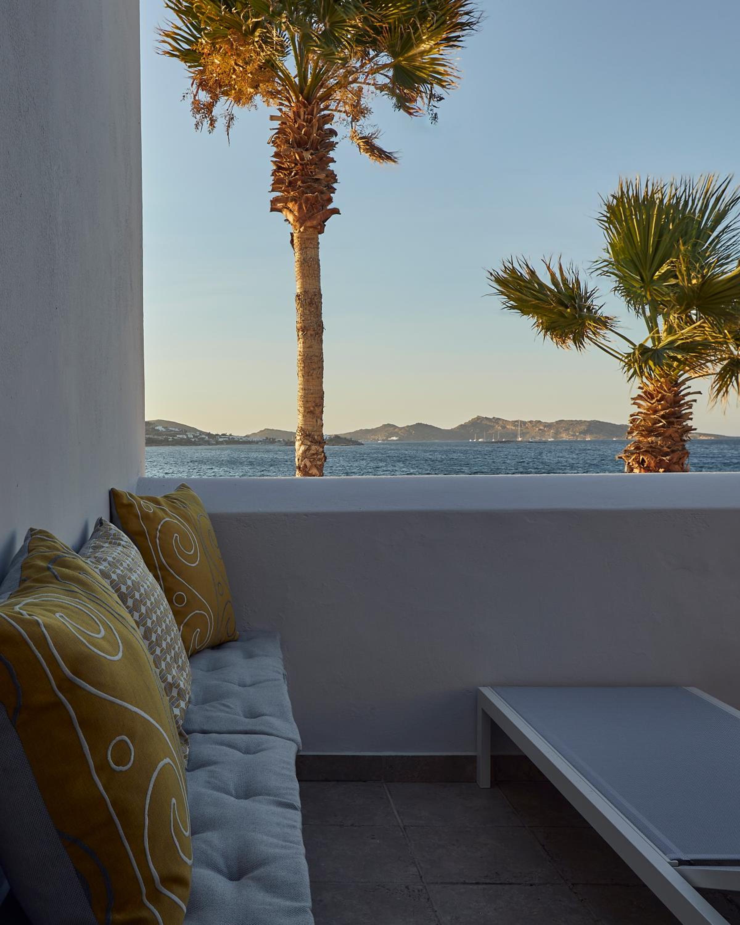 ART GROUP LIVING photo 4