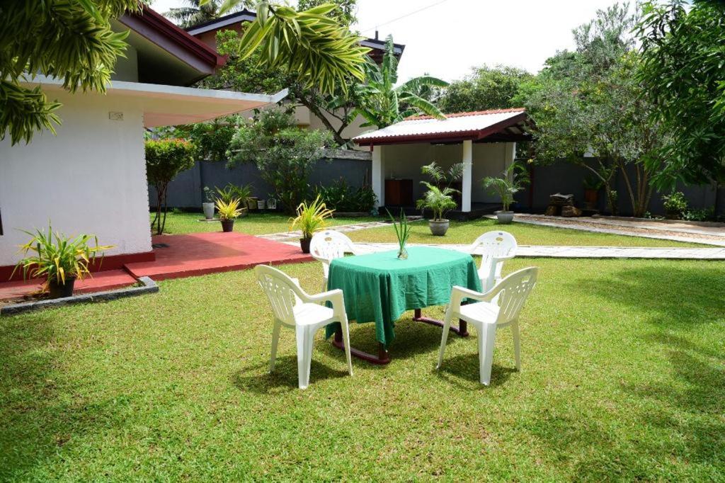 Sofia Villa Hikkaduwa