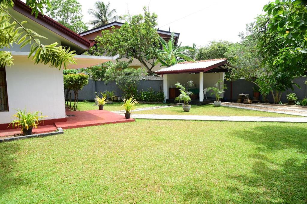 Sofia Villa Hikkaduwa