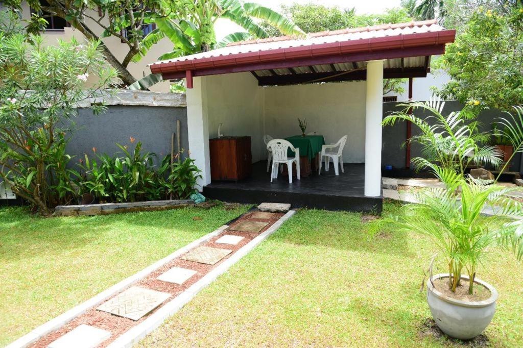 Sofia Villa Hikkaduwa