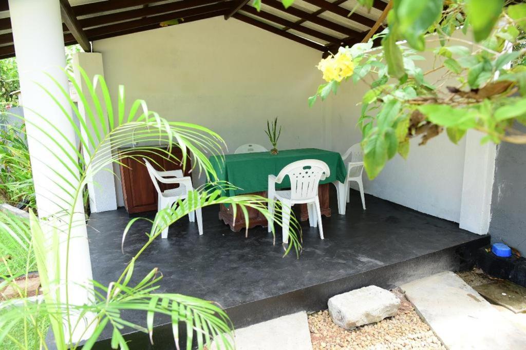 Sofia Villa Hikkaduwa