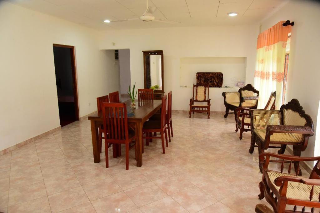 Sofia Villa Hikkaduwa