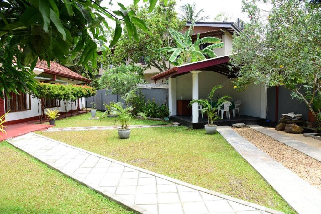 Sofia Villa Hikkaduwa