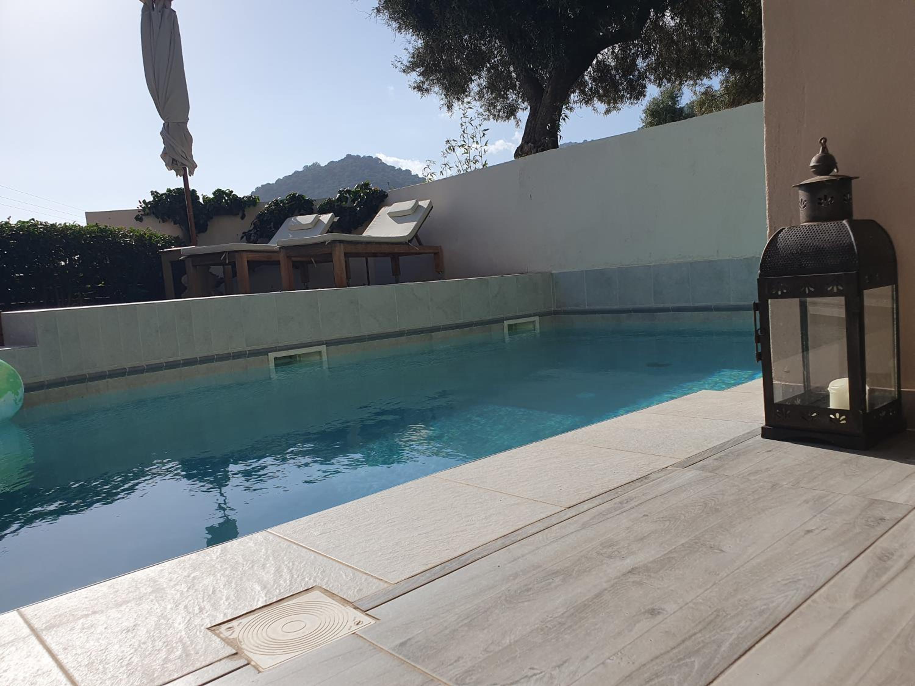 Private pool 2 bedroom apt near the sea view 4
