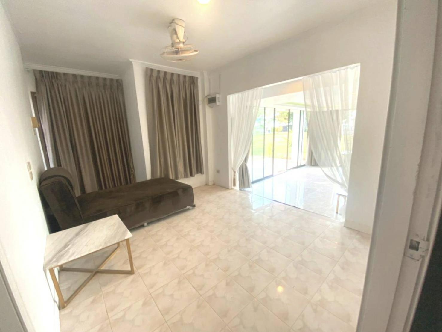 Baan Golden Resort & Residences