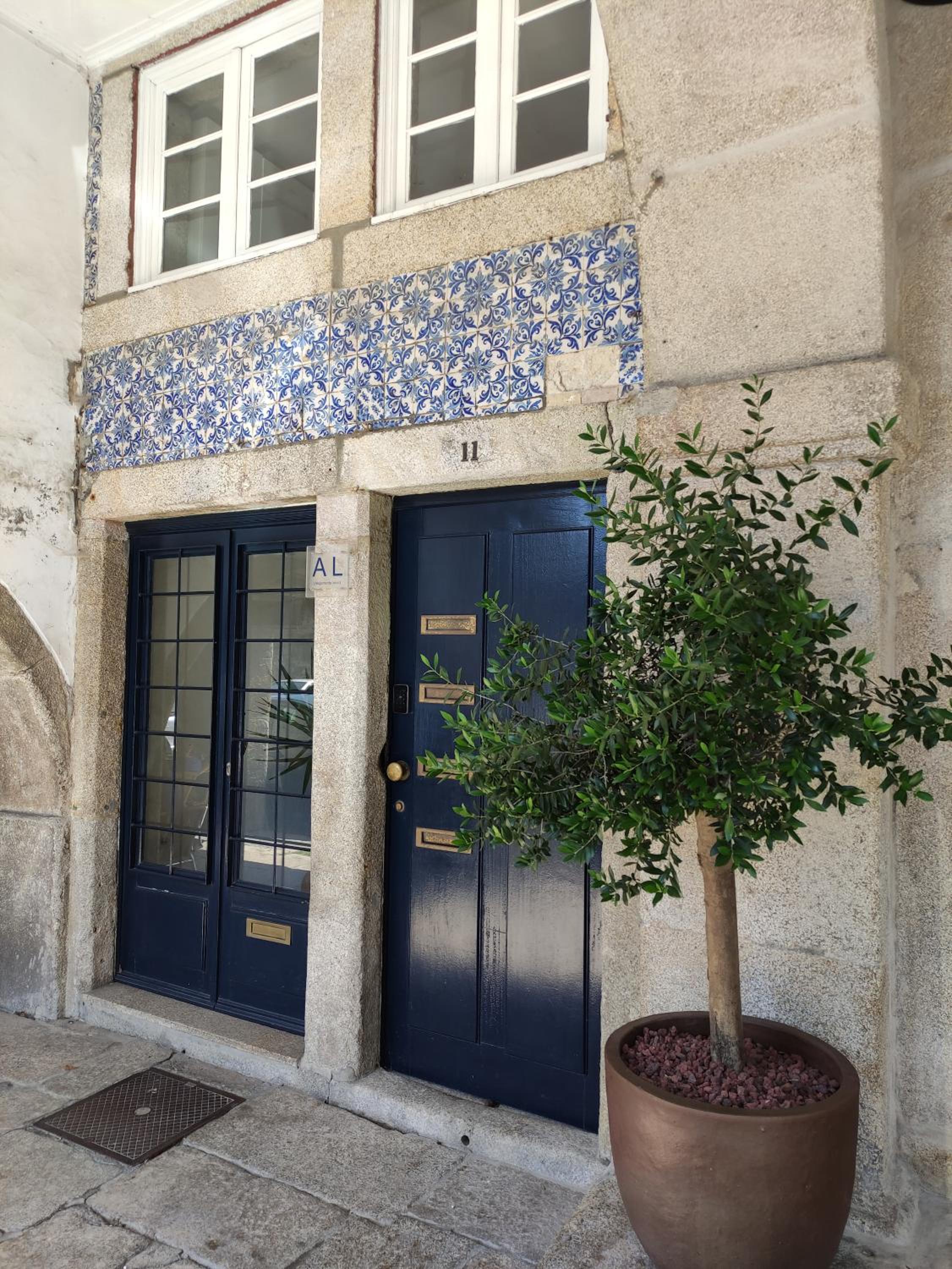 VIVA Porto Tile Studios