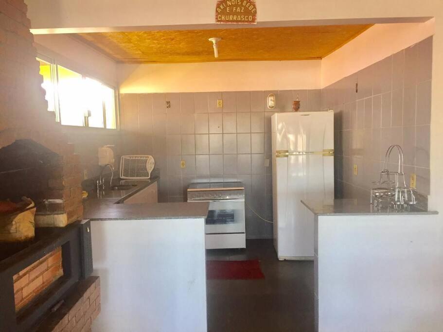 CASA EM GUARAPARI