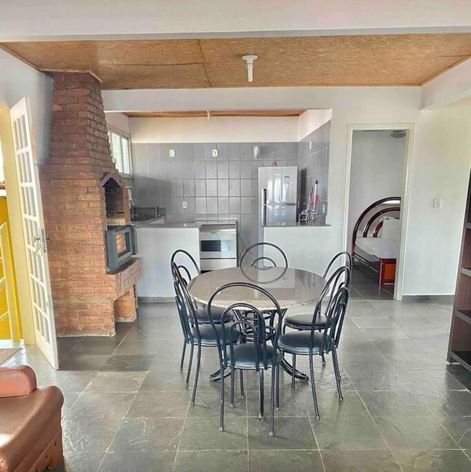 CASA EM GUARAPARI