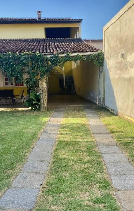 CASA EM GUARAPARI