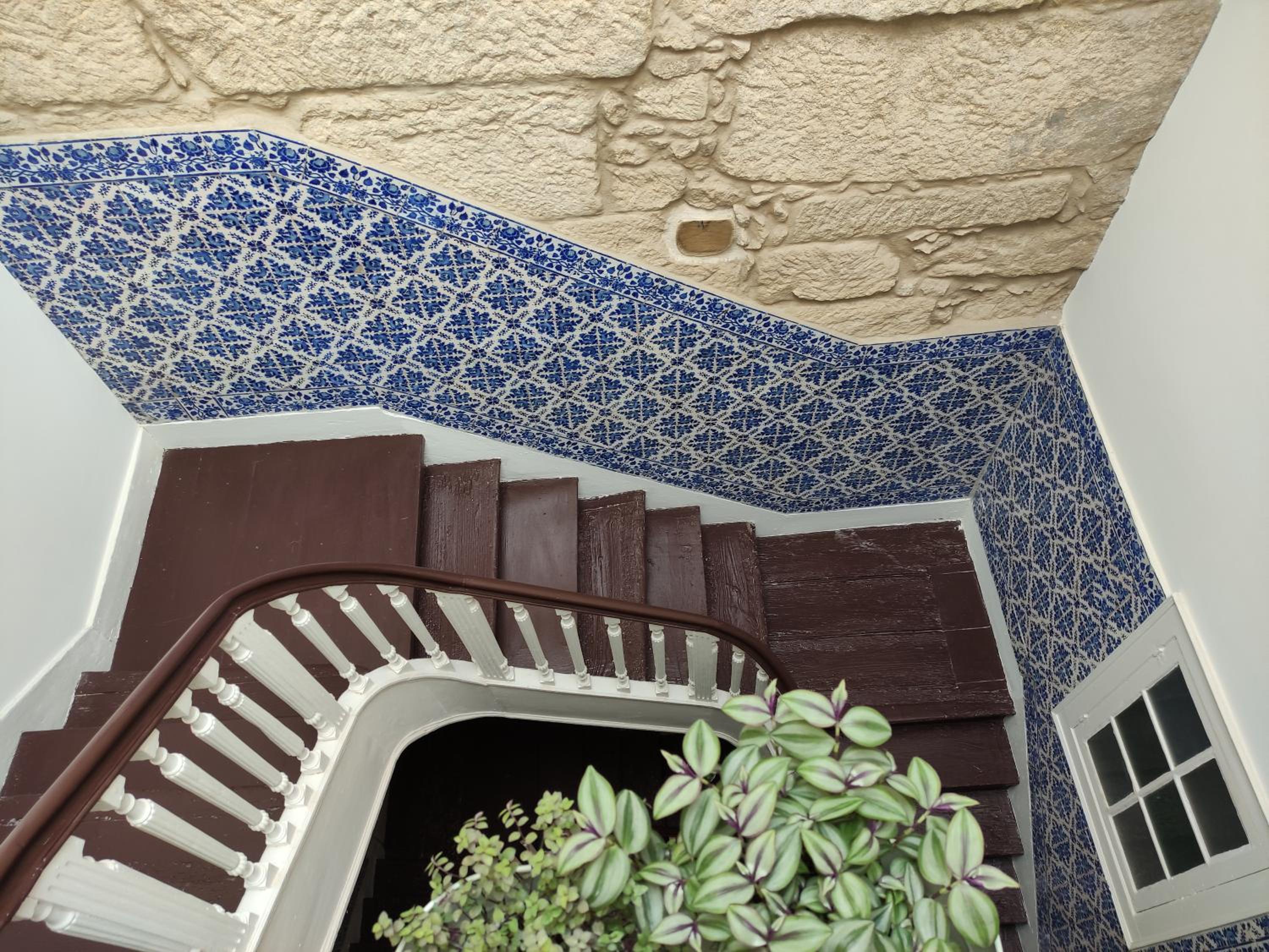 VIVA Porto Tile Studios