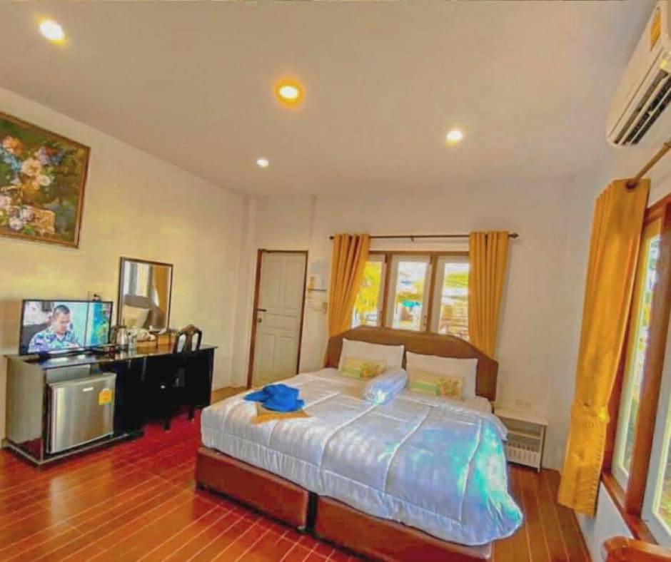 Baan Golden Resort & Residences