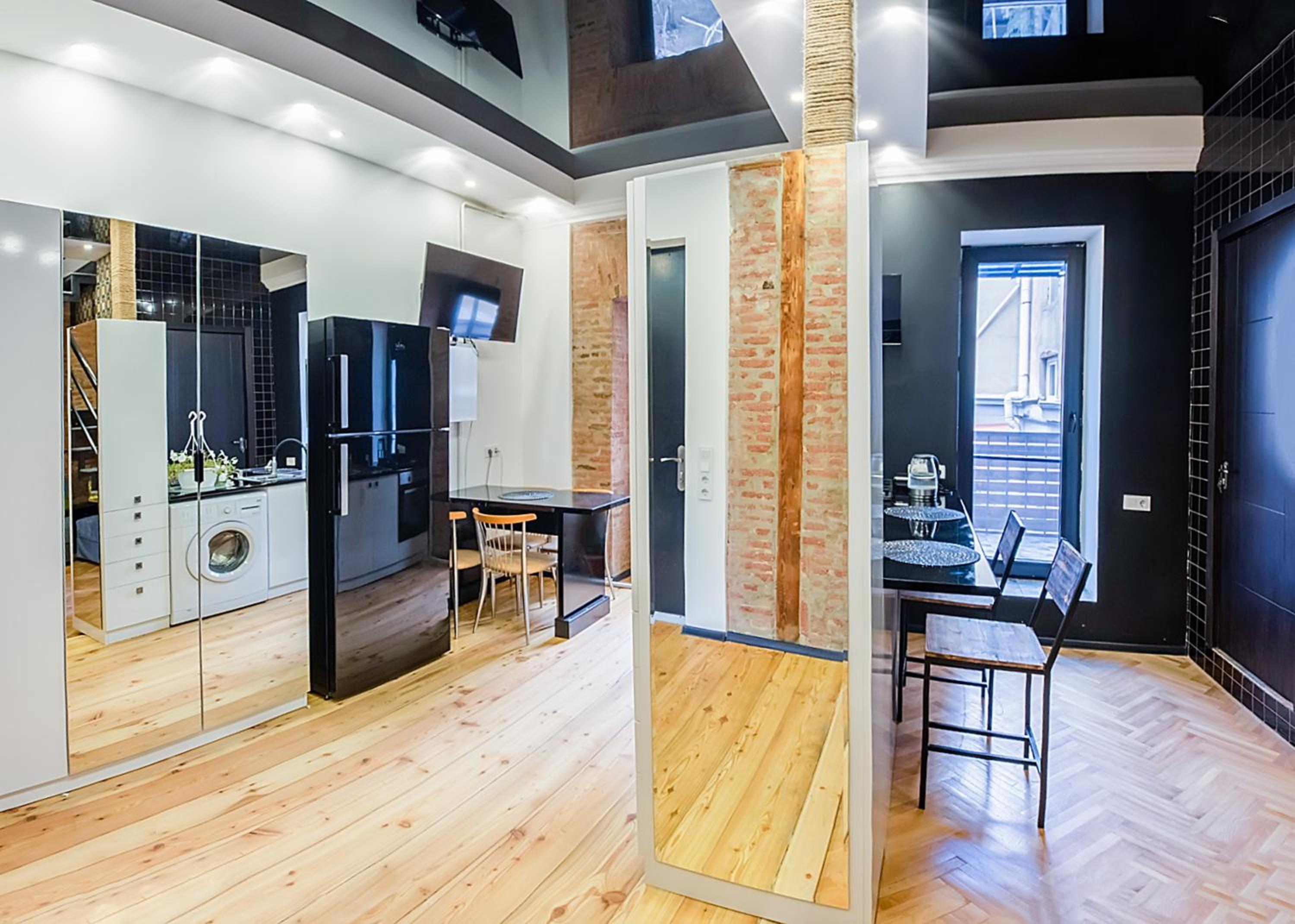 HB apartments Aghmashenebeli view 3