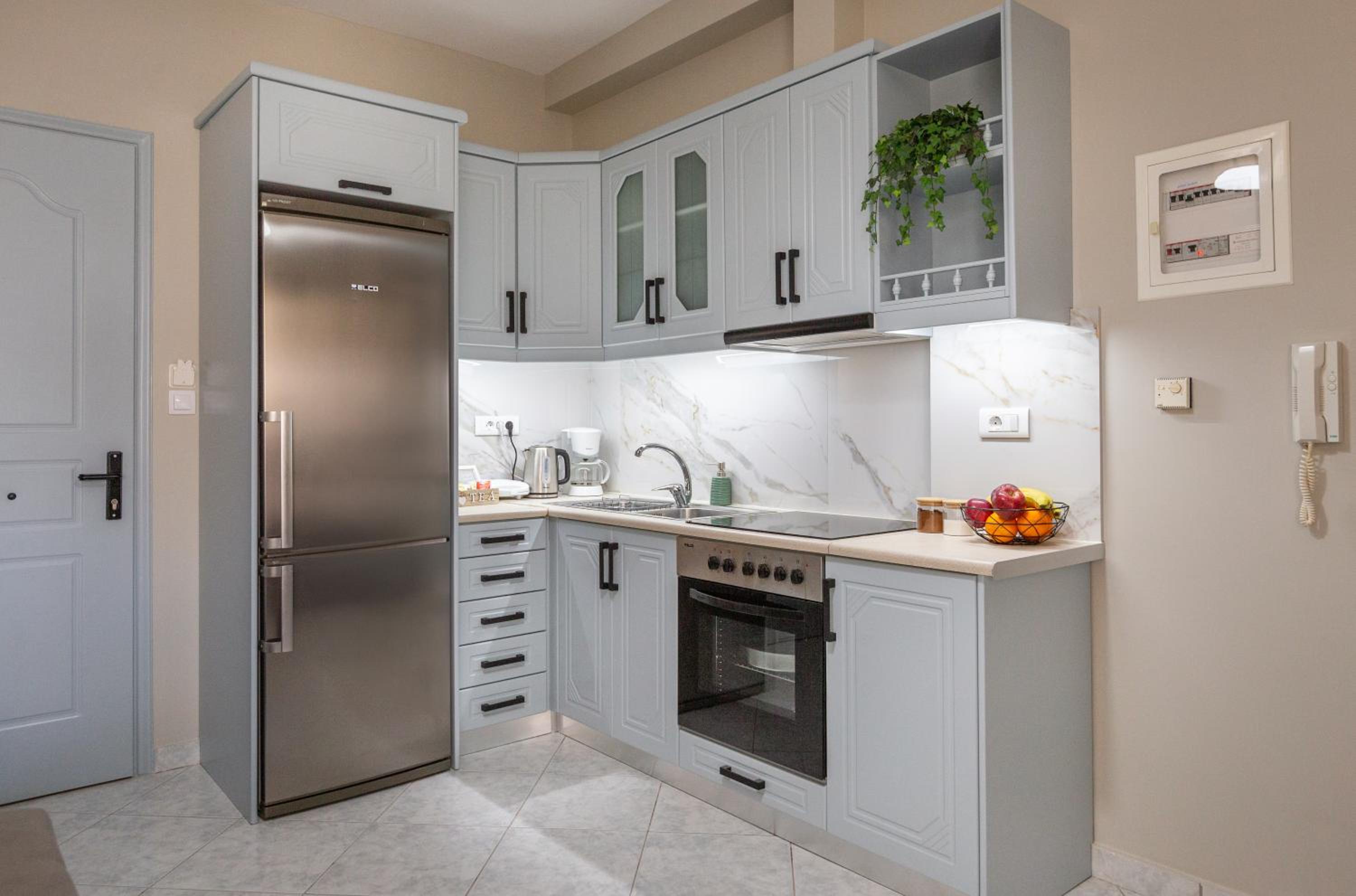 Liros House en Nafpaktos — kitchen