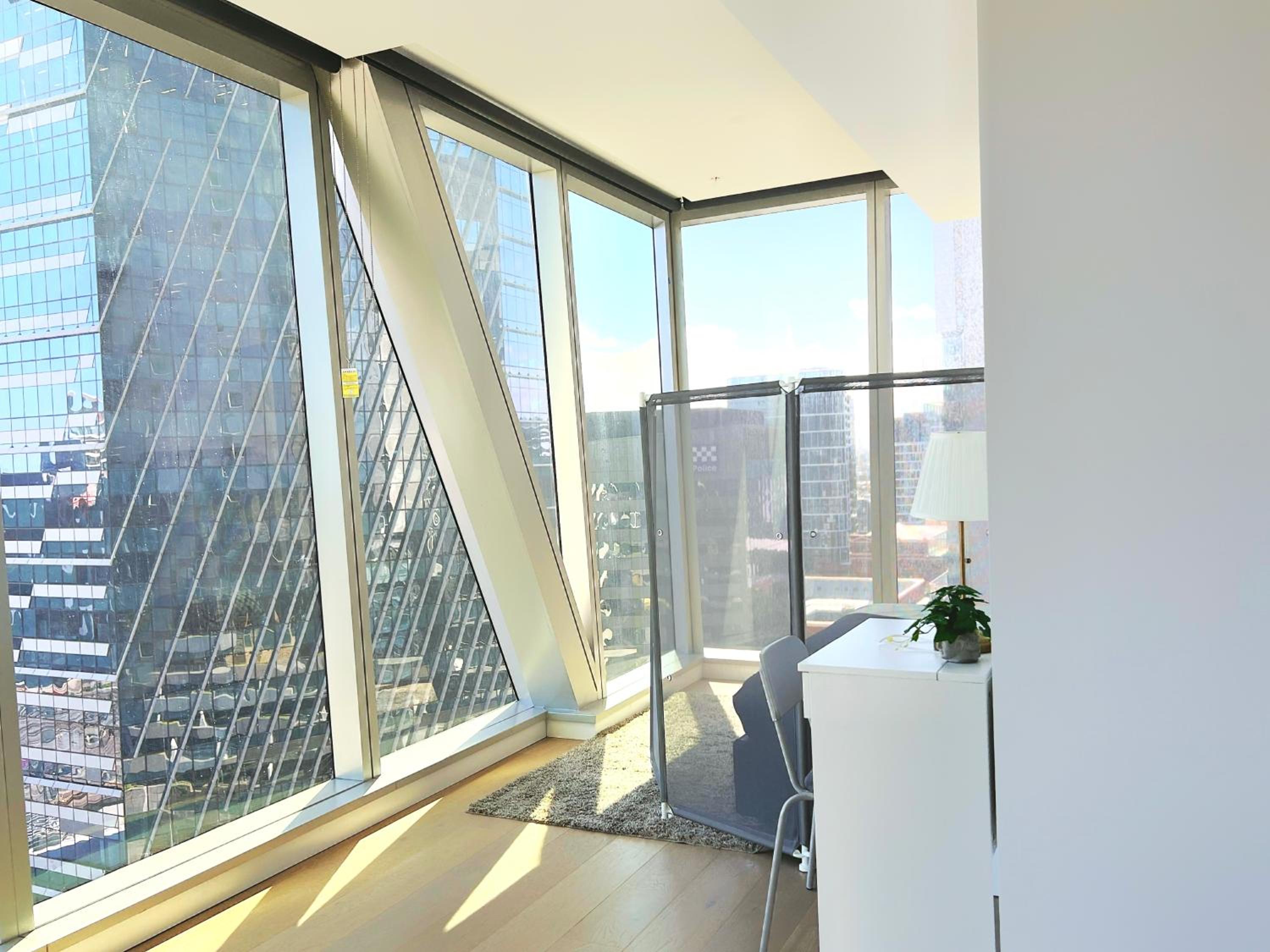 Wsp Lux 3b2b flat in CBD with balcony