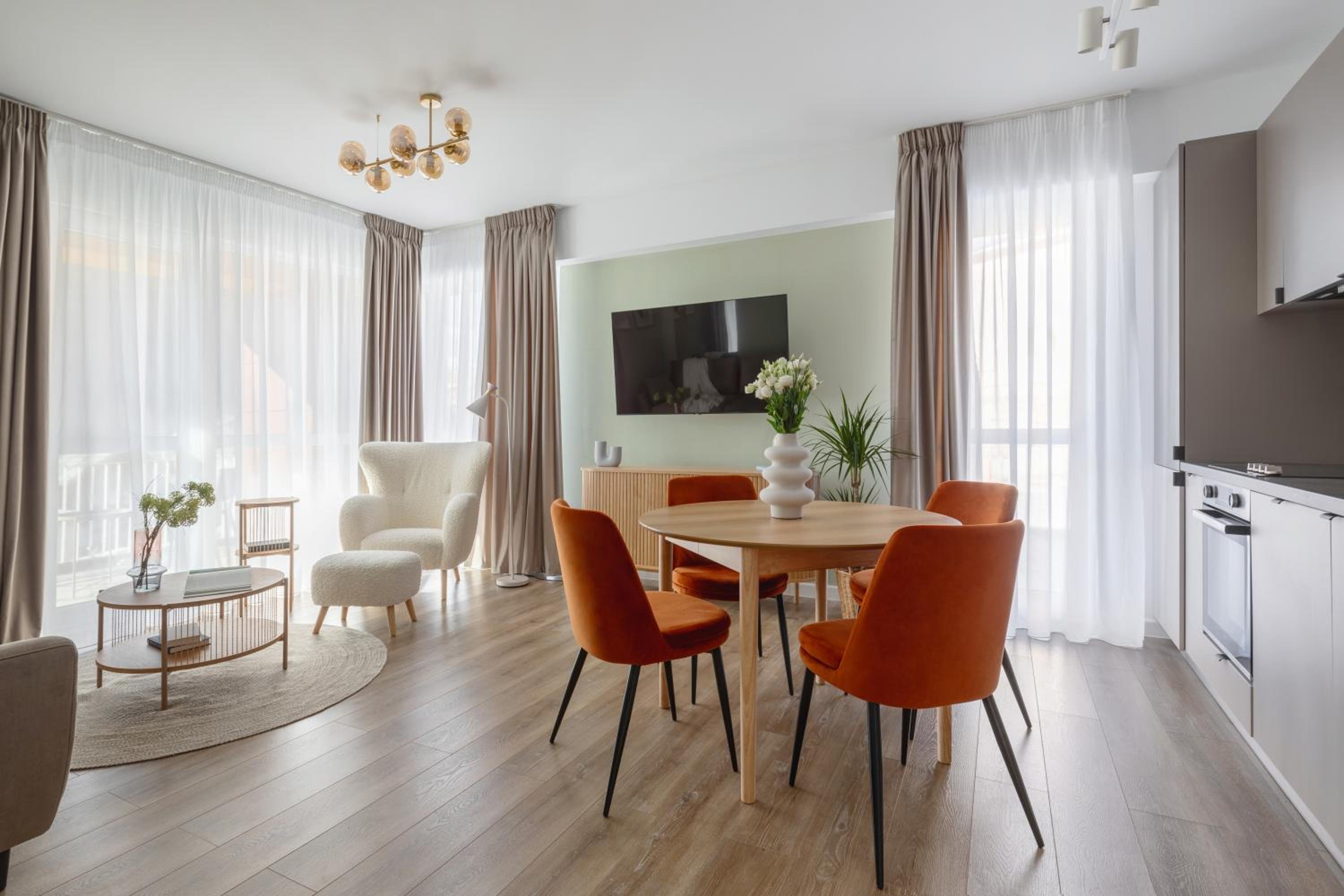 Dream Garden Apartment - Free Parking - Welness Jacuzzi SPA view 4