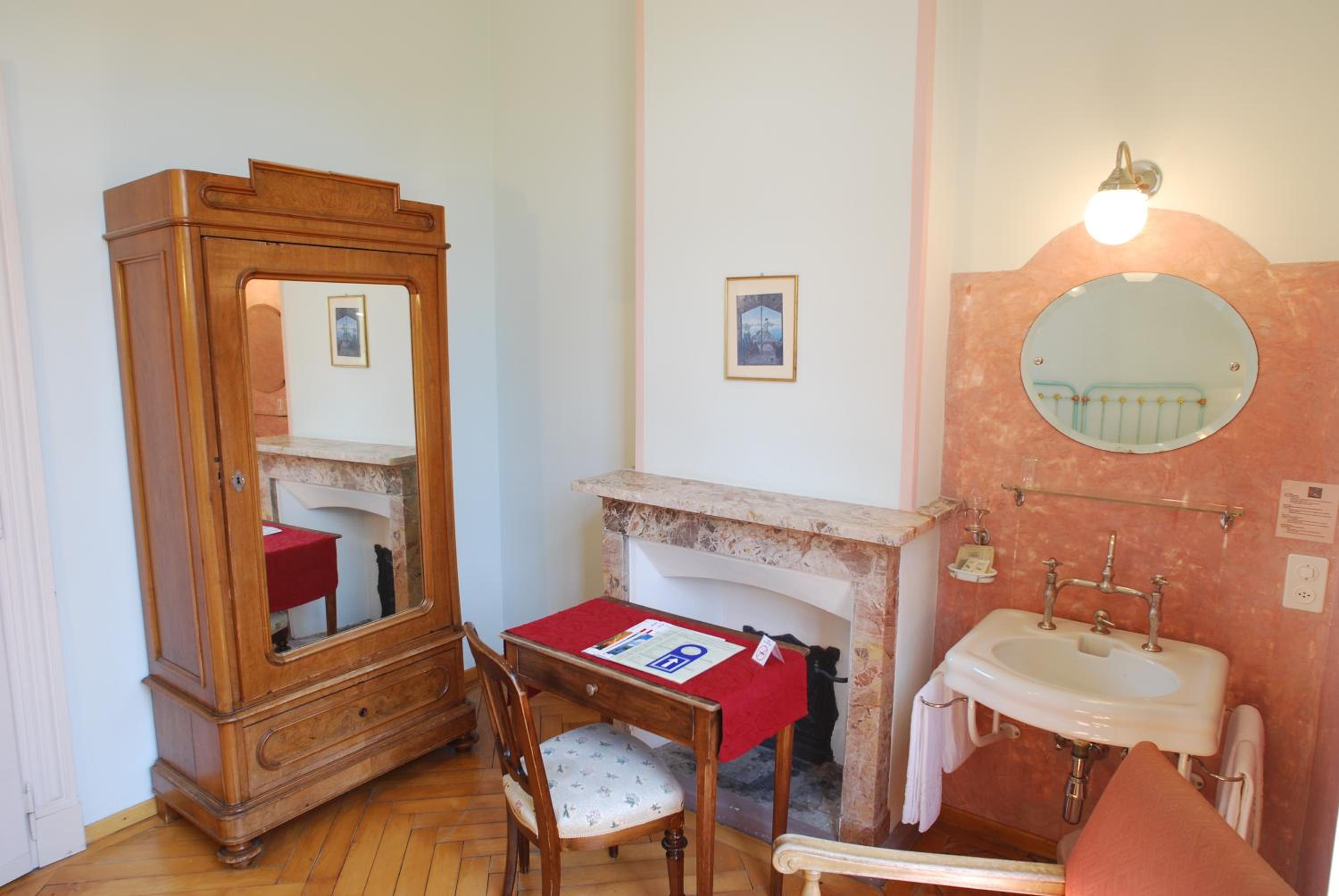Hotel&Hostel Montarina