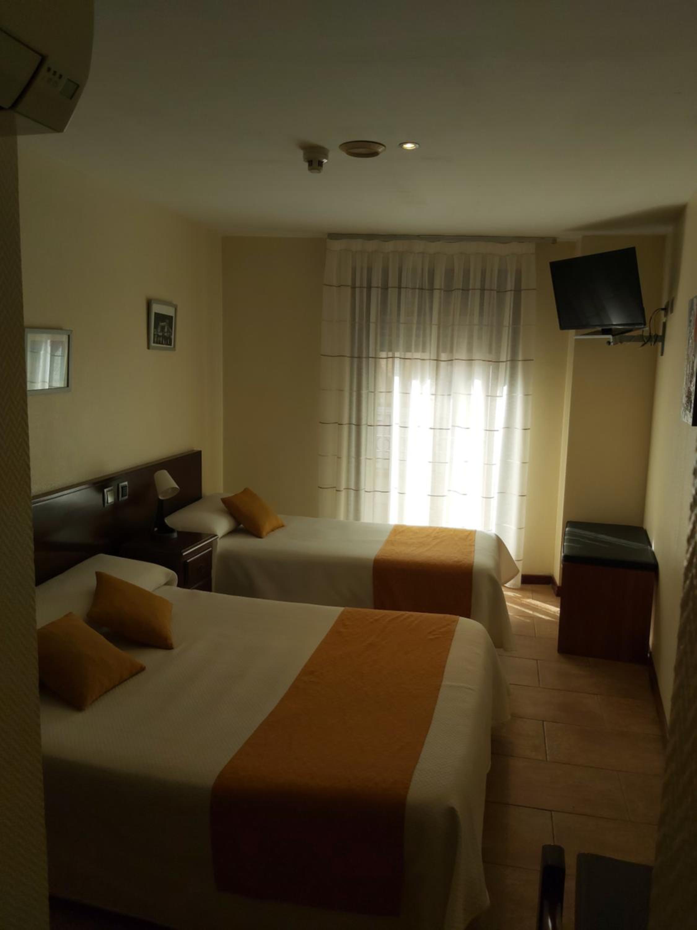 Alcala De Henares Vacations - Hotel Complutense - Property Image 10