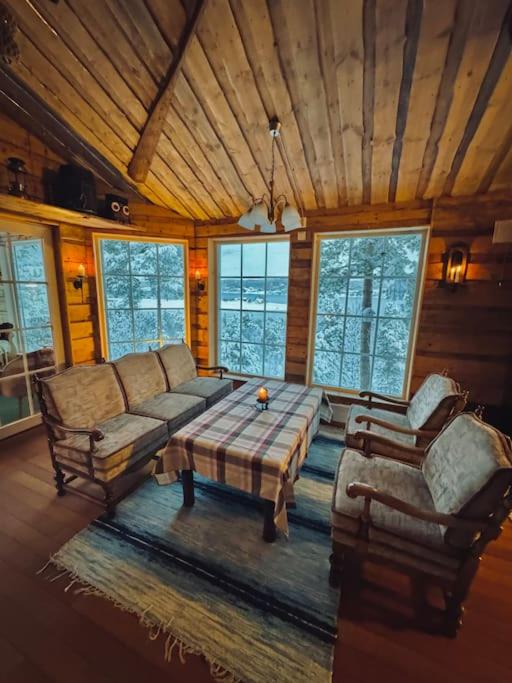 Cozy cabin HYLLA view 3