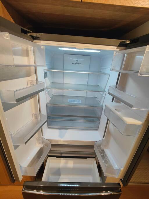 Convenient modern 2B2B apartment in Braddon