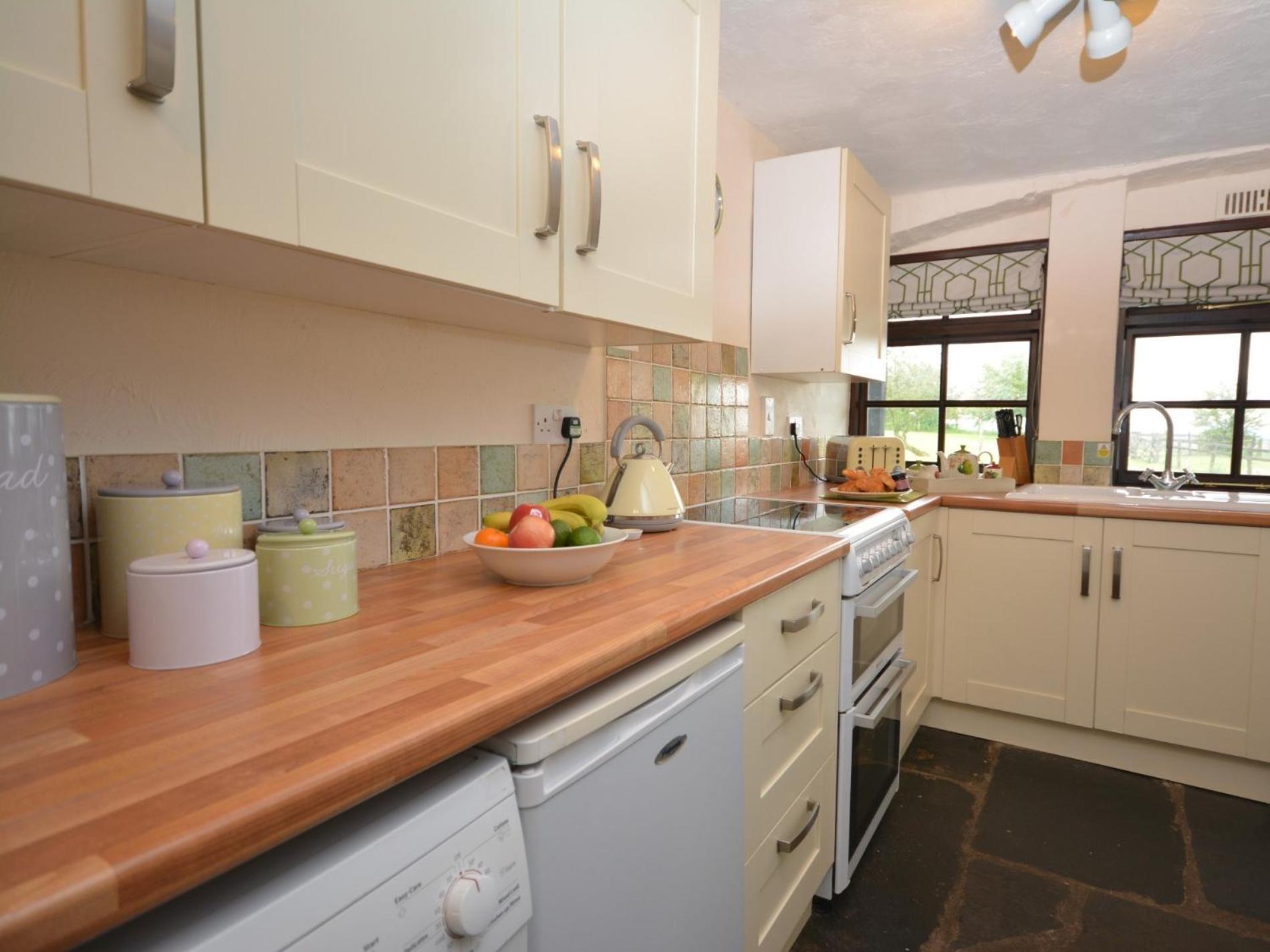 3 Bed in Lifton oc-tcoah view 5