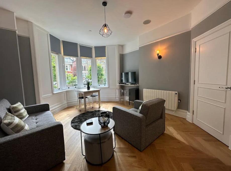 Pontcanna Apartment Near City Centre and Stadium Sleeps 4 view 2
