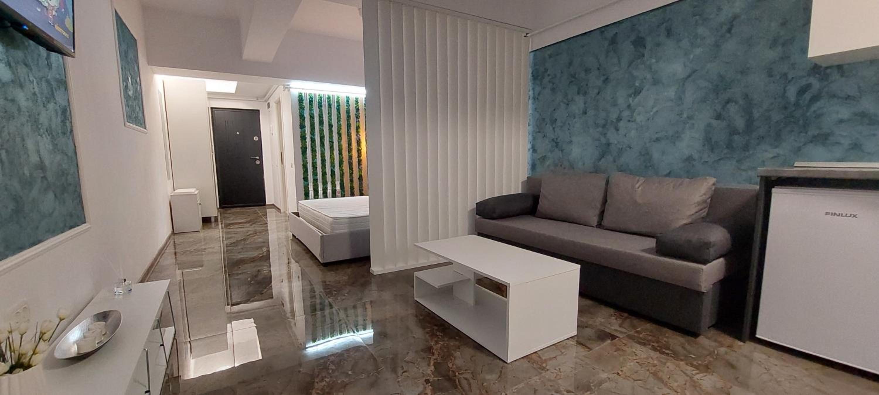 Anelisse Apartments view 3