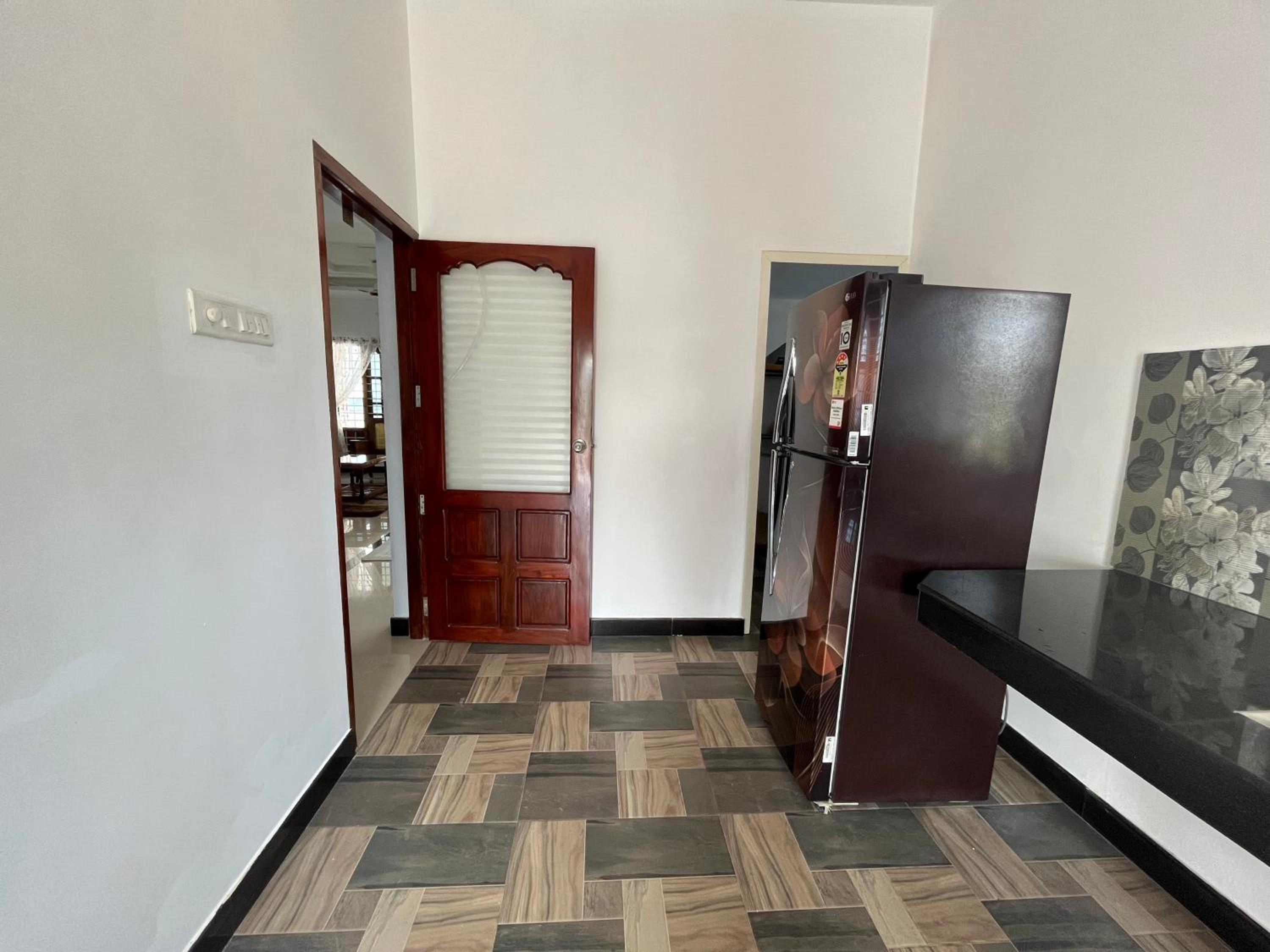 kadal veedu