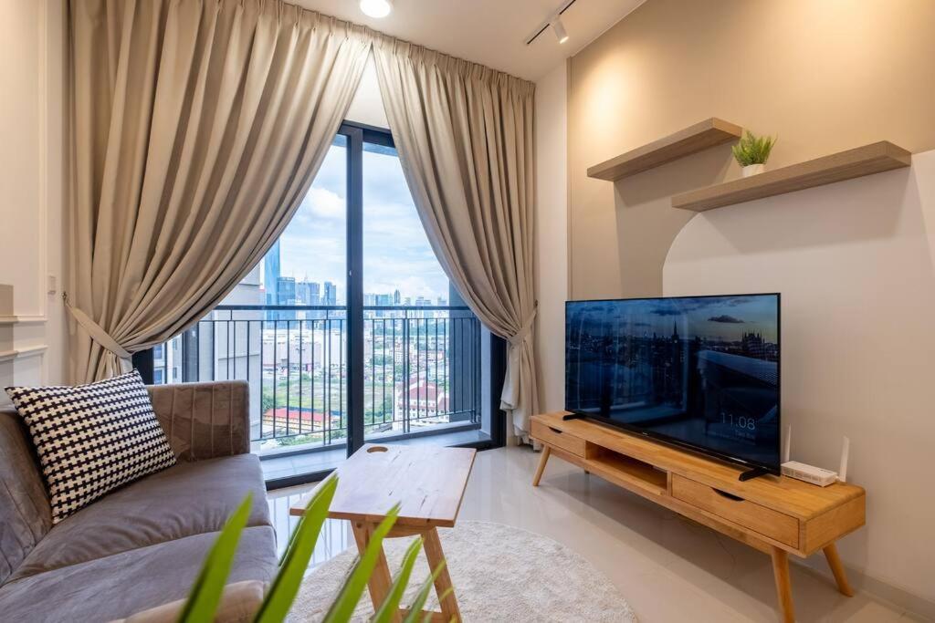 Hidden Gem 3BR Sunway Velocity Two 4.7km to TRX