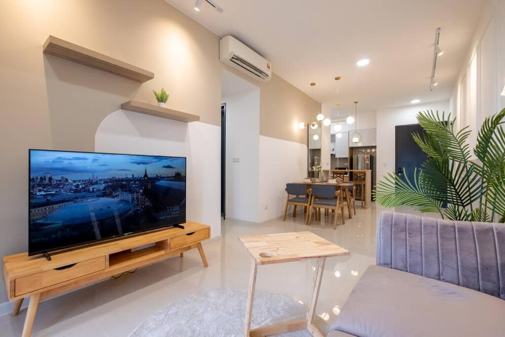 Hidden Gem 3BR Sunway Velocity Two 4.7km to TRX