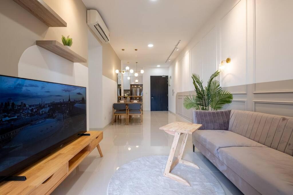 Hidden Gem 3BR Sunway Velocity Two 4.7km to TRX