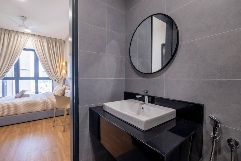 Hidden Gem 3BR Sunway Velocity Two 4.7km to TRX